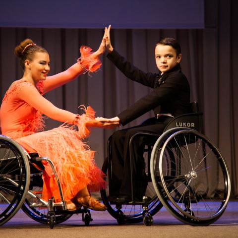 «Особенные» танцоры из Томска выступят в финале Всероссийского Фестиваля детского и юношеского творчества