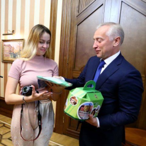 Владимир Мазур напутствовал финалисток Международных детских Пифийских игр