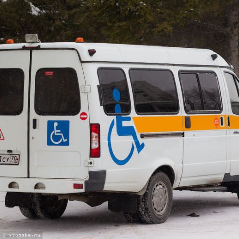 В прошлом году томичи воспользовались услугой социального такси более 400 тысяч раз