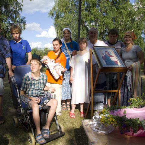 Более 500 детей с ограниченными возможностями здоровья отдохнут этим летом в лагерях Томска