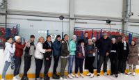 Усидеть сегодня дома я, конечно же, не мог