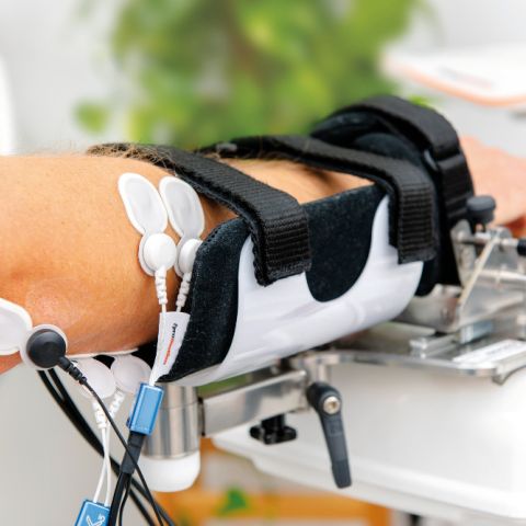 Ученые СибГМУ разрабатывают программу роботизированной реабилитации пациентов после инсульта