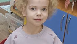 Трехлетняя Алиса из Колпашева пройдет курс слухоречевой реабилитации